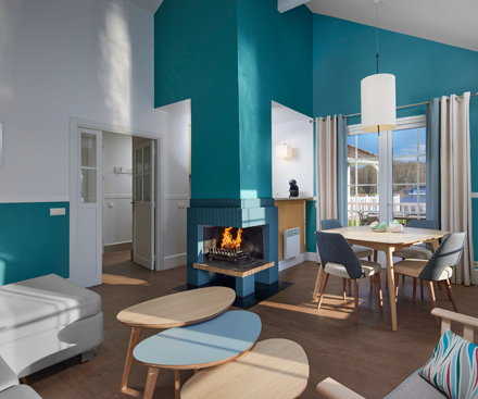 2-Bedroom VIP Lakeside Cottage